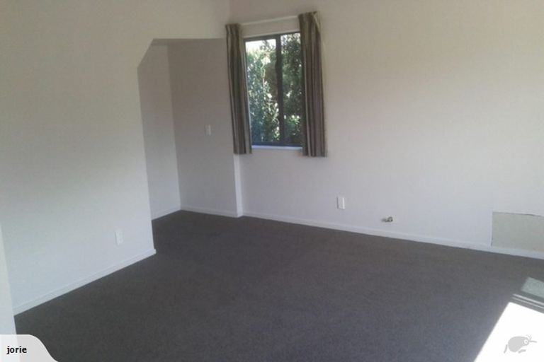 Photo of property in 35 Jackson Street, Island Bay, Wellington, 6023