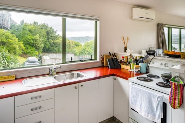 Photo of property in 16a Mawhare Street, Titahi Bay, Porirua, 5022