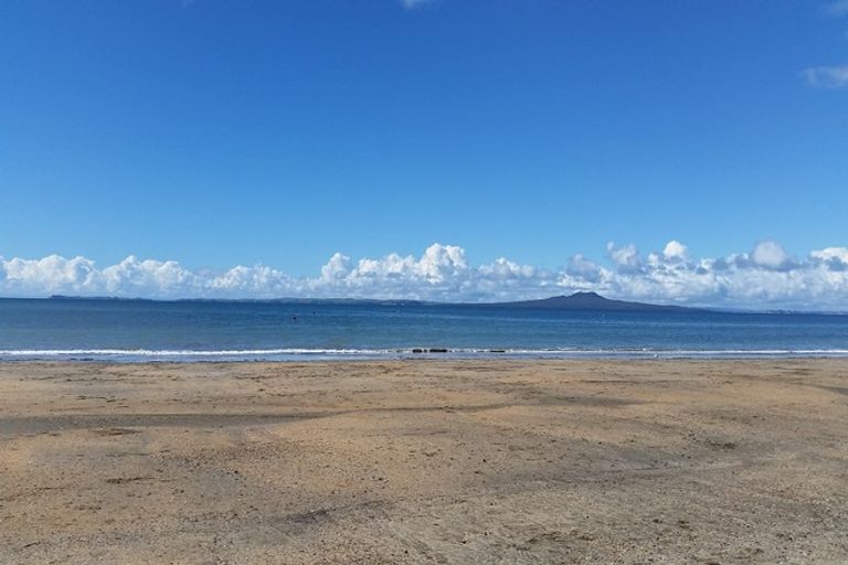 Photo of property in Norfolk Apartments, 206/19 Bute Road, Browns Bay, Auckland, 0630