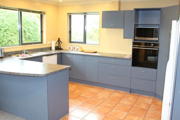 Photo of property in 4 Sunninghurst Drive, Fairfield, Dunedin, 9018