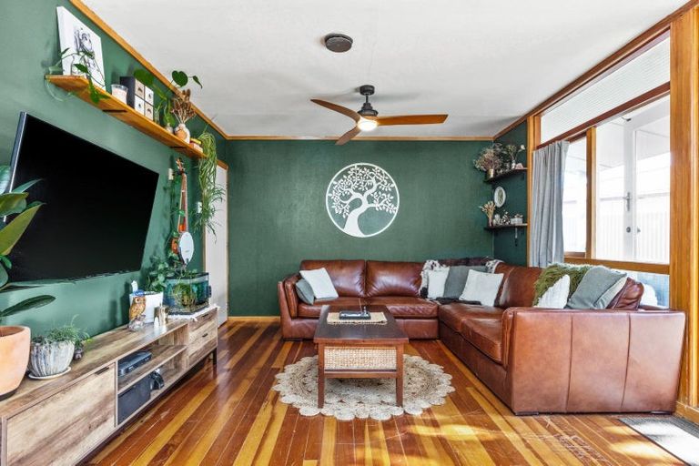 Photo of property in 27 Wycliffe Street, Onekawa, Napier, 4110