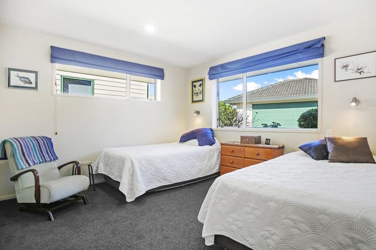 Photo of property in 111 Everitt Crescent, Whangamata, 3620