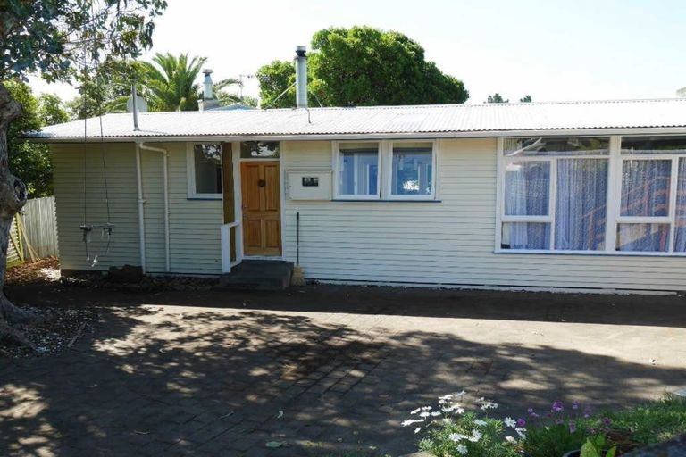 Photo of property in 64 Leinster Avenue, Raumati South, Paraparaumu, 5032