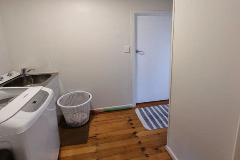 Photo of property in 4/134 Onewa Road, Northcote, Auckland, 0627