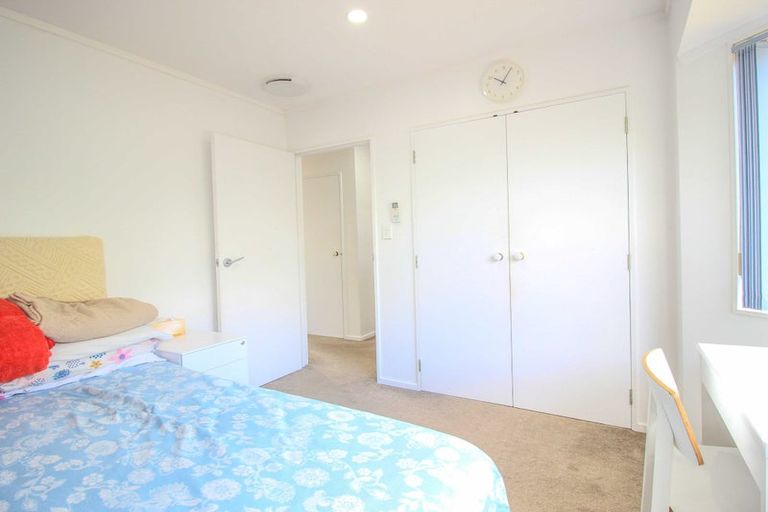 Photo of property in 38 Awaroa Road, Sunnyvale, Auckland, 0612