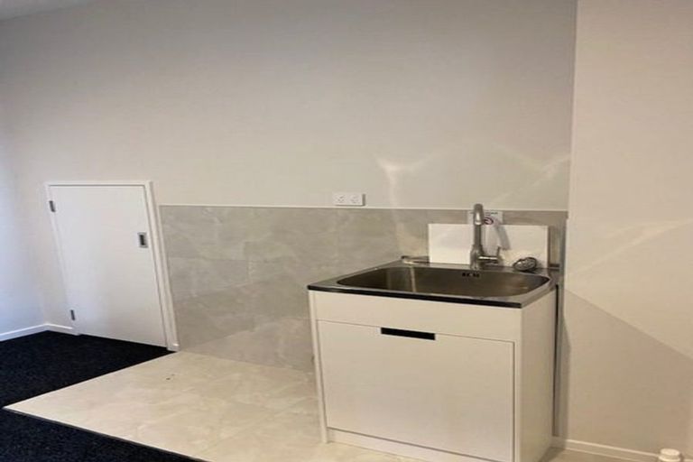 Photo of property in 18a Winfield Road, Kumeu, 0810