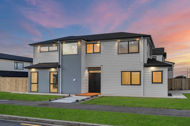 Photo of property in 14 Gertrude Cole Road, Clarks Beach, 2122