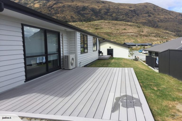 Photo of property in 35 Risinghurst Terrace, Lower Shotover, Queenstown, 9304