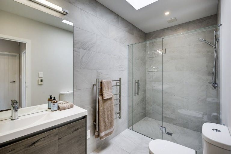 Photo of property in 15 Bray Place, Havelock North, 4130