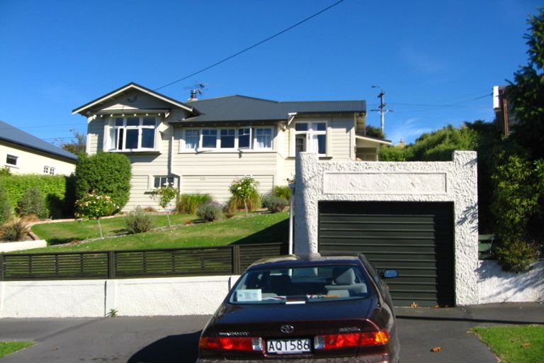 Photo of property in 17 Glenross Street, Glenross, Dunedin, 9011