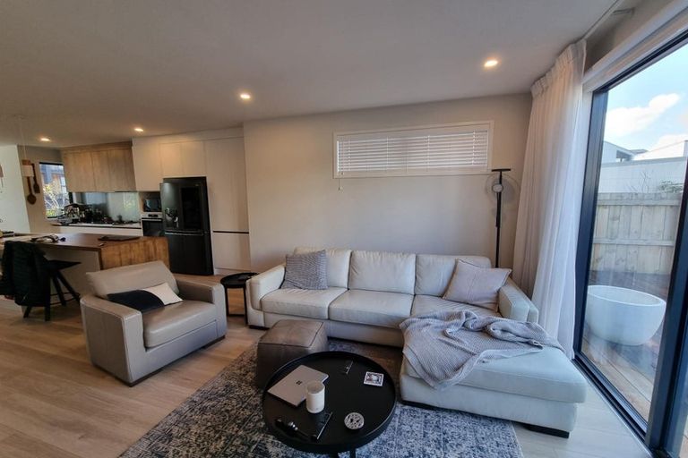 Photo of property in 87 Tarapuka Road, Westgate, Auckland, 0814