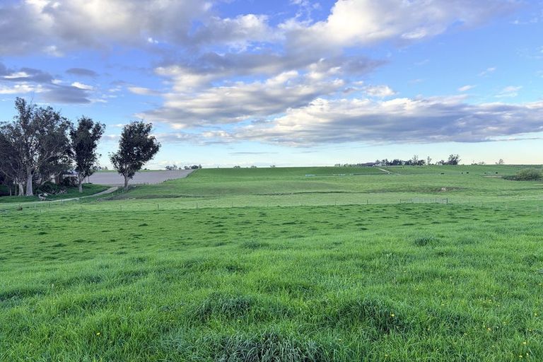 Photo of property in 38 Whitneys Road, Waimate, 7978
