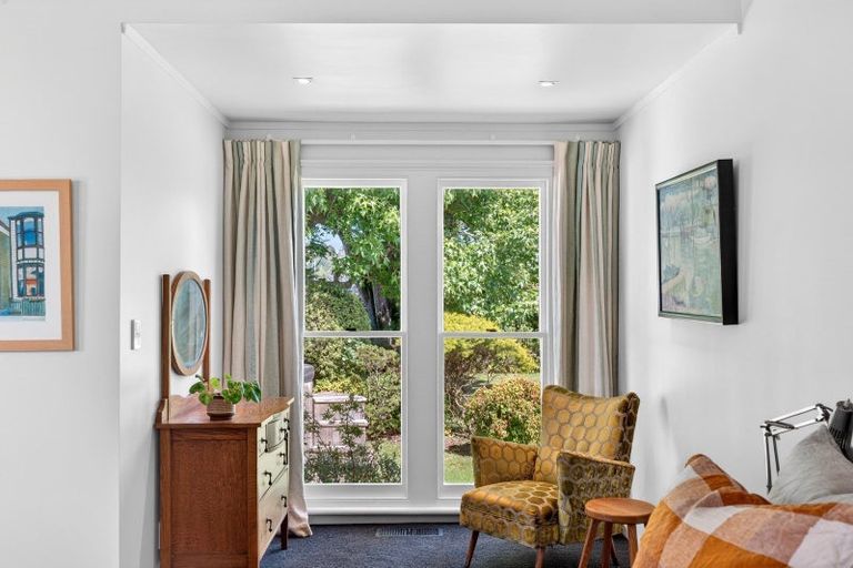 Photo of property in 27 Neeve Road, Taradale, Napier, 4112