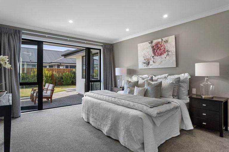 Photo of property in 64 Watkins Drive, Rangiora, 7400