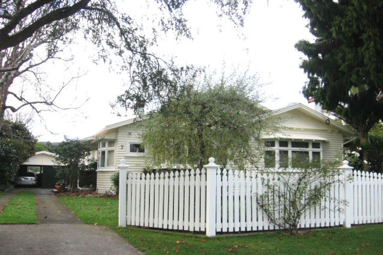 Photo of property in 7 Ngaio Crescent, Woburn, Lower Hutt, 5010
