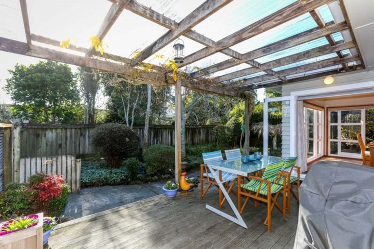 Photo of property in 91a Govett Avenue, Frankleigh Park, New Plymouth, 4310