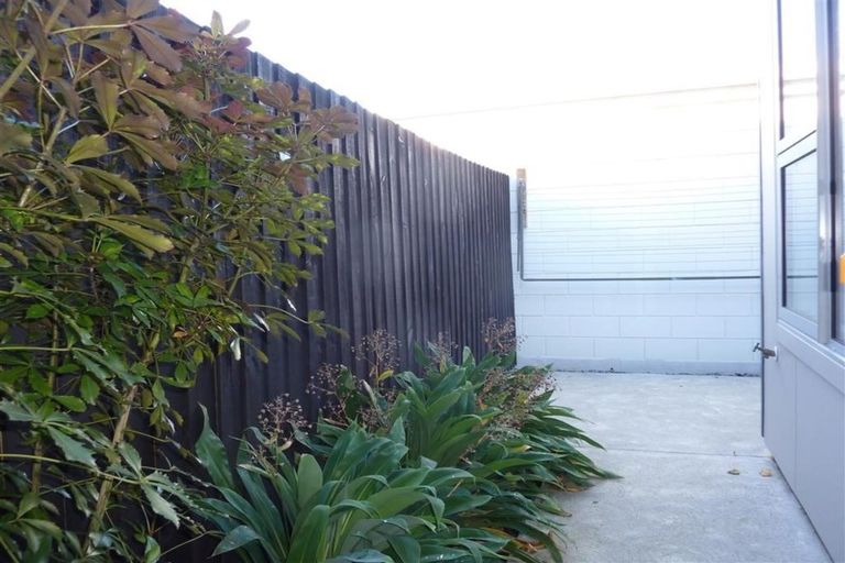 Photo of property in 3/97 Packe Street, Edgeware, Christchurch, 8013