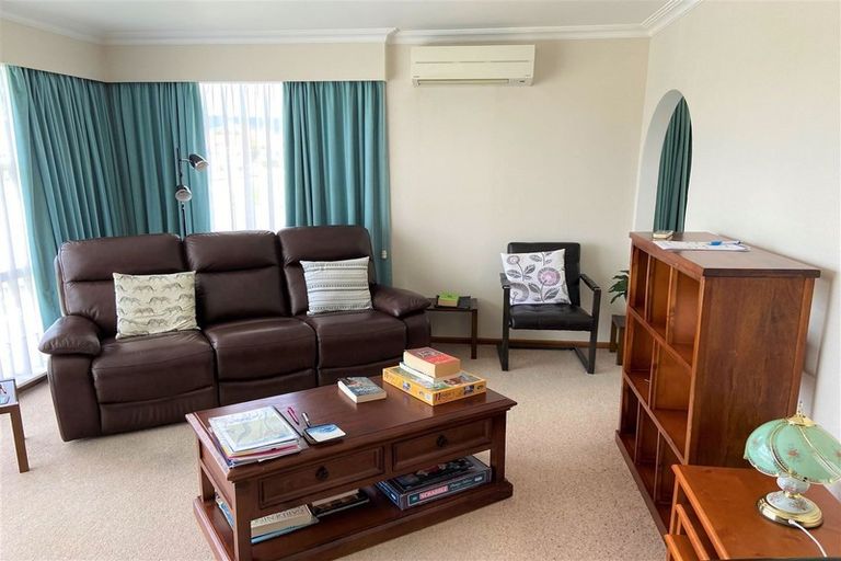 Photo of property in 24 Kent Street, Levin, 5510