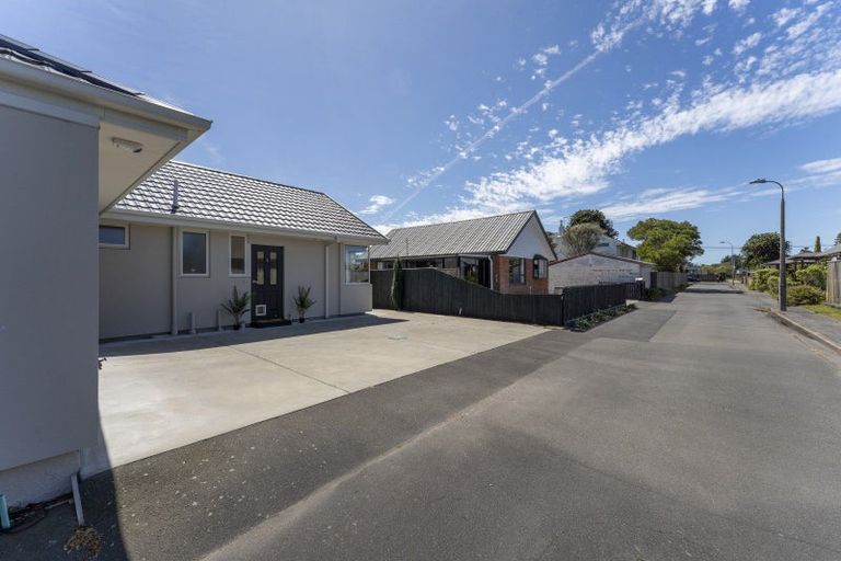 Photo of property in 14 Farm Lane, Parklands, Christchurch, 8083