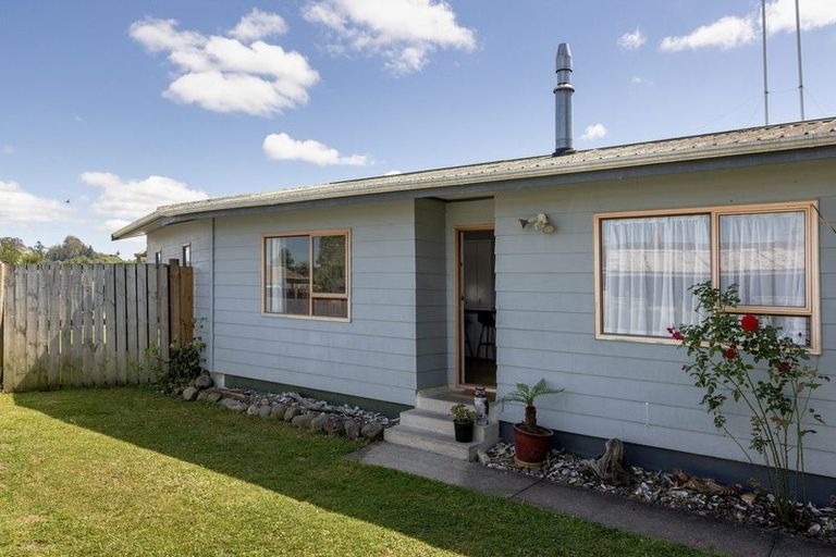 Photo of property in 33 Morrison Road, Taneatua, 3123