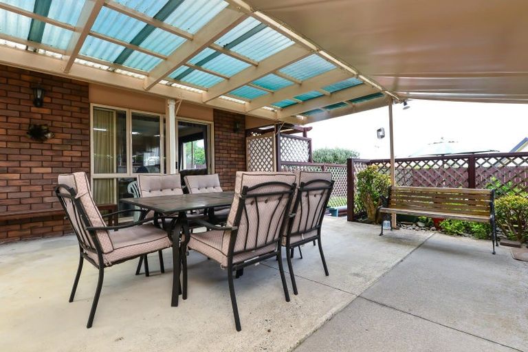 Photo of property in 30 Rosehill Place, Nawton, Hamilton, 3200