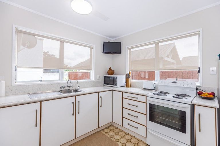 Photo of property in 8a Peakes Road, Saint Johns Hill, Whanganui, 4501