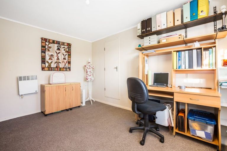 Photo of property in 2 Forth Place, Papakowhai, Porirua, 5024