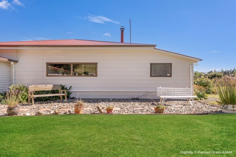 Photo of property in 49 Princes Street, Waikari, 7420