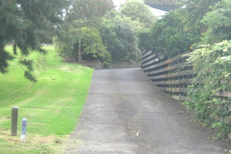 Photo of property in 15 Blue Gum Rise, Sunnyhills, Auckland, 2010