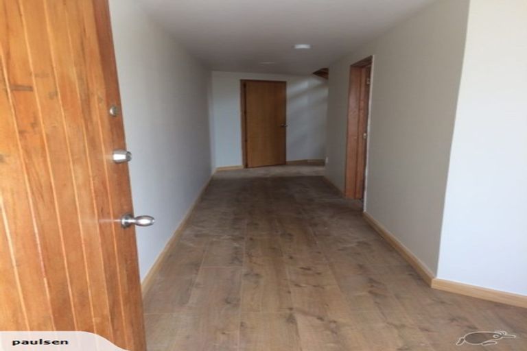 Photo of property in 266 Mount Pleasant Road, Mount Pleasant, Christchurch, 8081