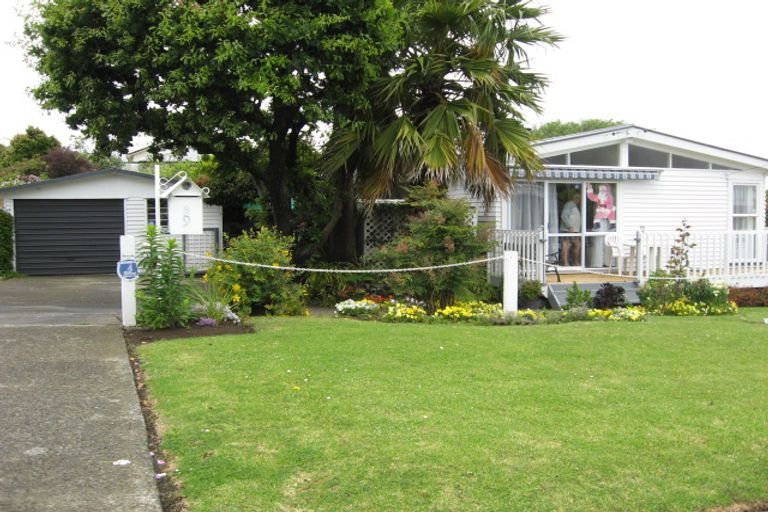 Photo of property in 9 Ridgemount Rise, Mangere Bridge, Auckland, 2022