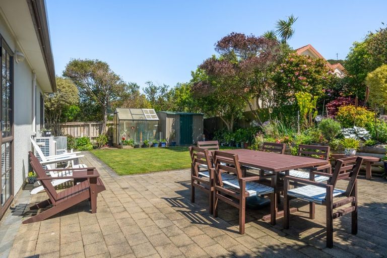 Photo of property in 158 Westchester Drive, Churton Park, Wellington, 6037