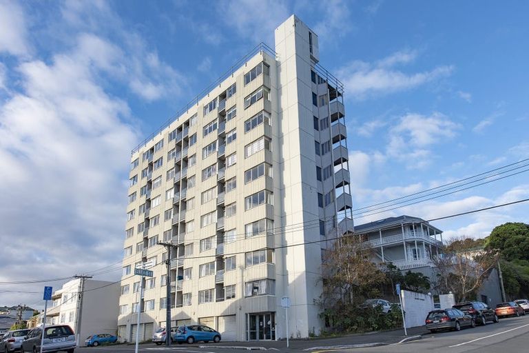 Photo of property in Melksham Towers, 403/131 Brougham Street, Mount Victoria, Wellington, 6011