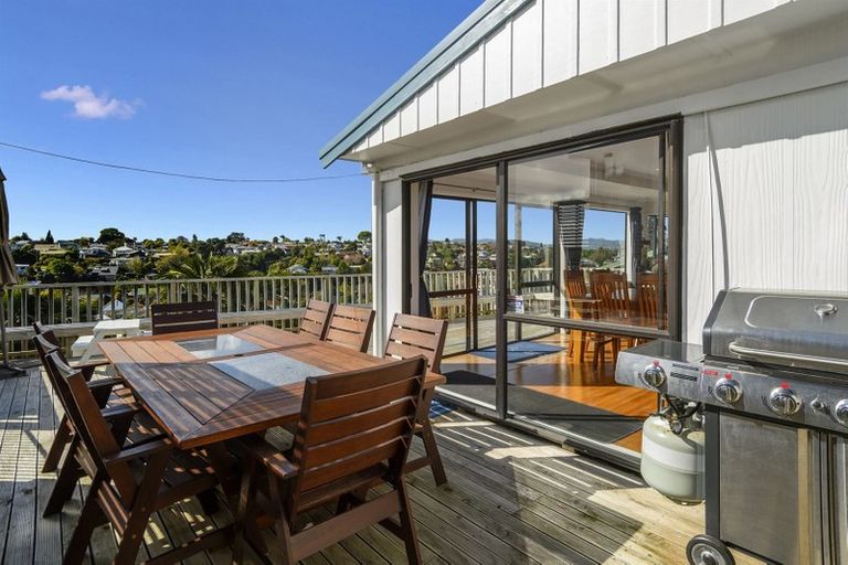 Photo of property in 70 Hinewa Road, Otumoetai, Tauranga, 3110