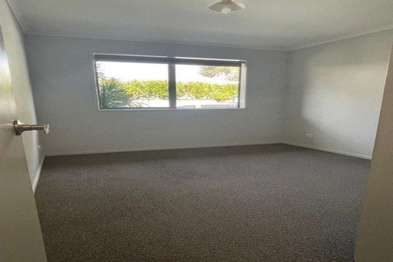 Photo of property in 7 South Street, Papakura, 2110