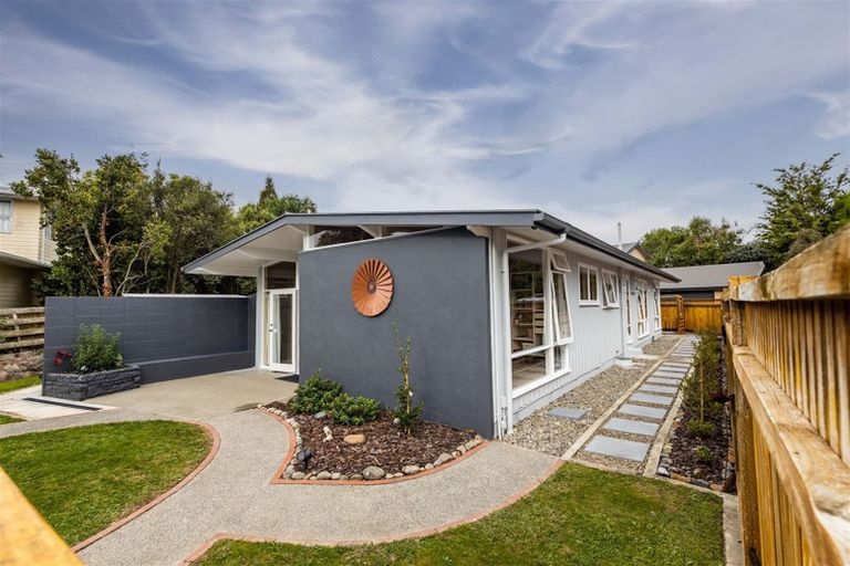 Photo of property in 8 Woodstock Place, Hokowhitu, Palmerston North, 4410