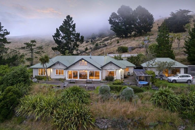 Photo of property in 575 Summit Road, Heathcote Valley, Christchurch, 8081