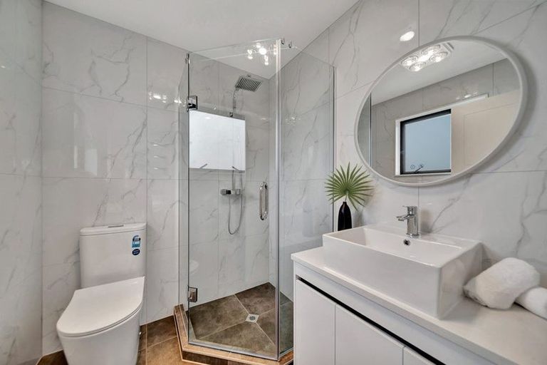 Photo of property in 1 Verdant View Avenue, Flat Bush, Auckland, 2019