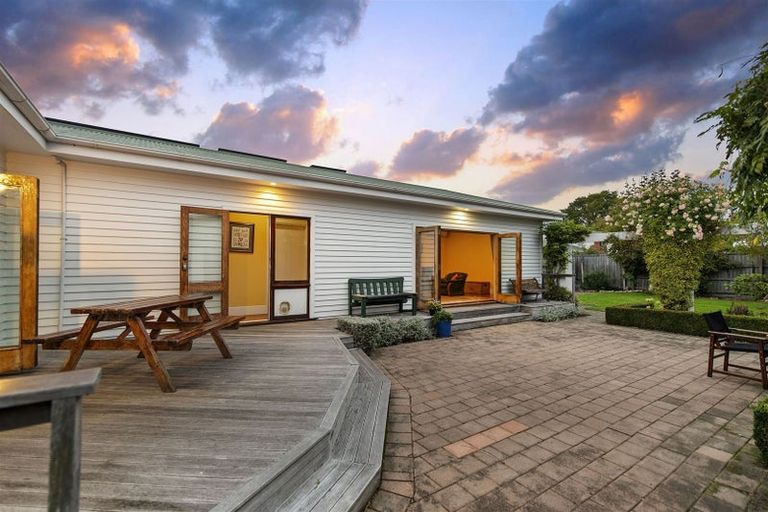 Photo of property in 27 Urunga Avenue, Strowan, Christchurch, 8052