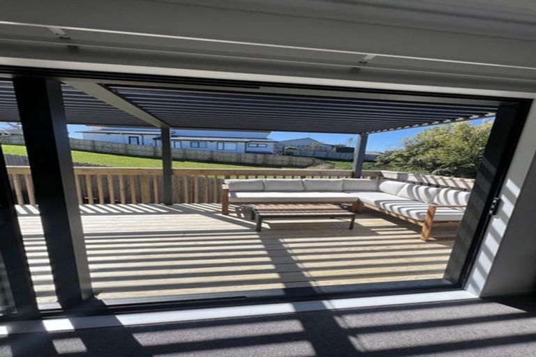 Photo of property in 28 Thomason Crescent, Pokeno, 2402