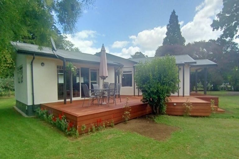 Photo of property in 206 Thornton Road, Cambridge, 3434