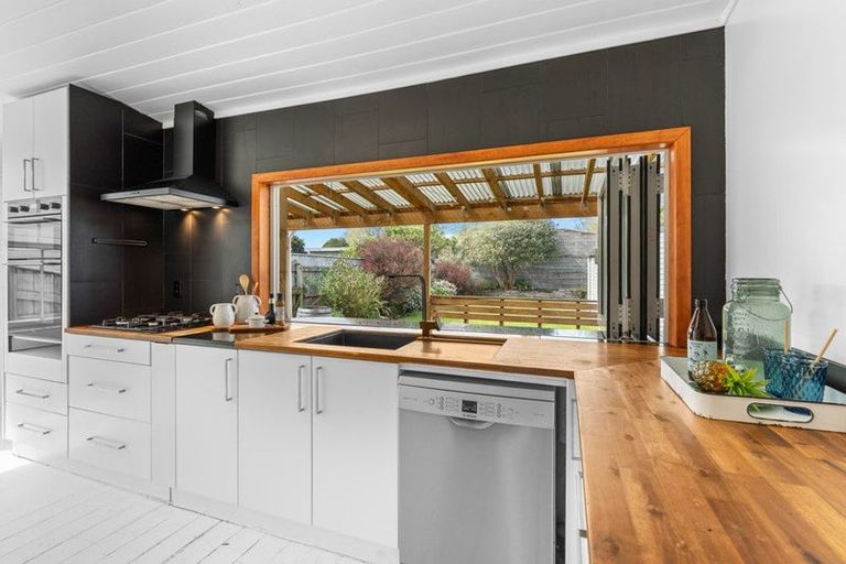 Photo of property in 18 Tay Street, Whanganui, 4500