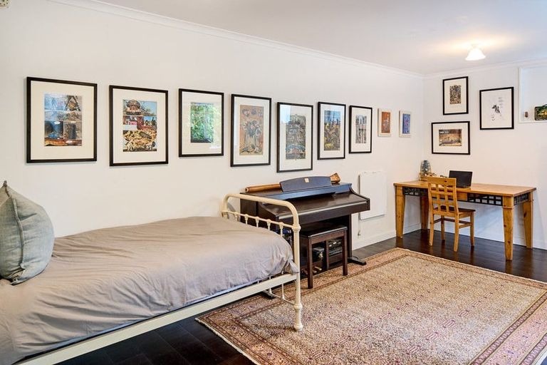 Photo of property in 20 Muri Road, Pukerua Bay, 5026