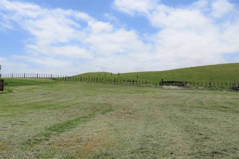 Photo of property in 22 Sunset Drive, Baylys Beach, 0377