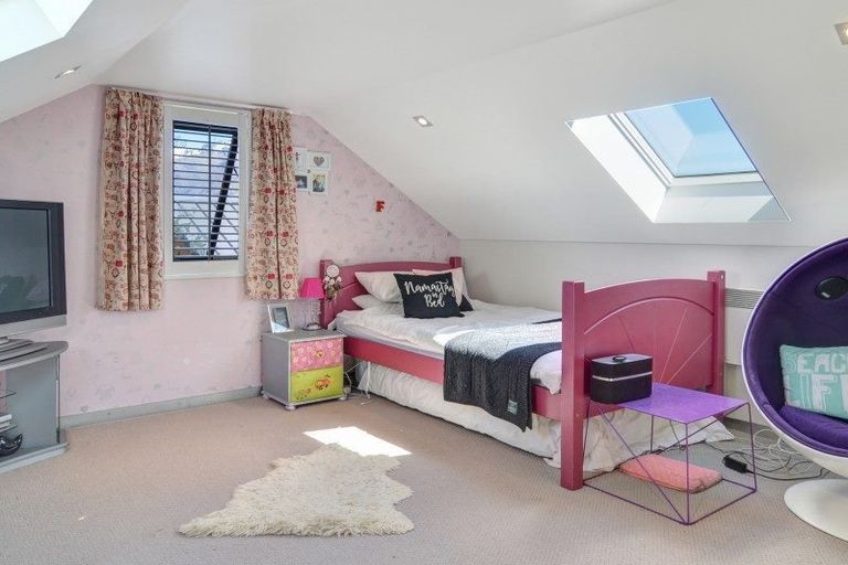 Photo of property in 56 Jacks Point Rise, Jacks Point, Queenstown, 9371