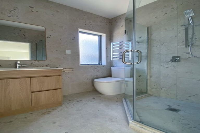 Photo of property in 8 Aoraki Crescent, Albany Heights, Auckland, 0632