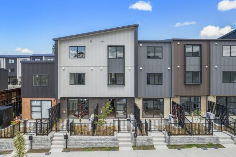 Photo of property in 13 Jabuka Street, Glen Eden, Auckland, 0602