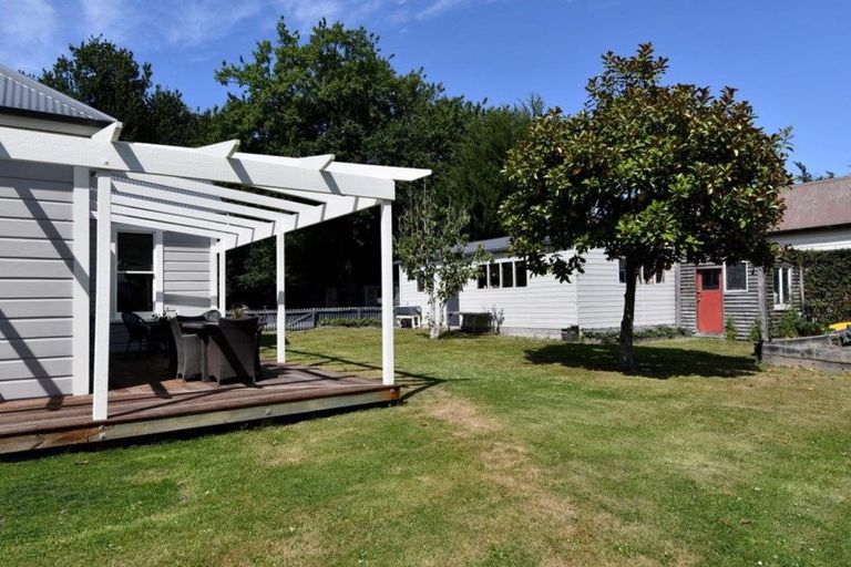 Photo of property in 27 Brough Street, Palmerston, 9430