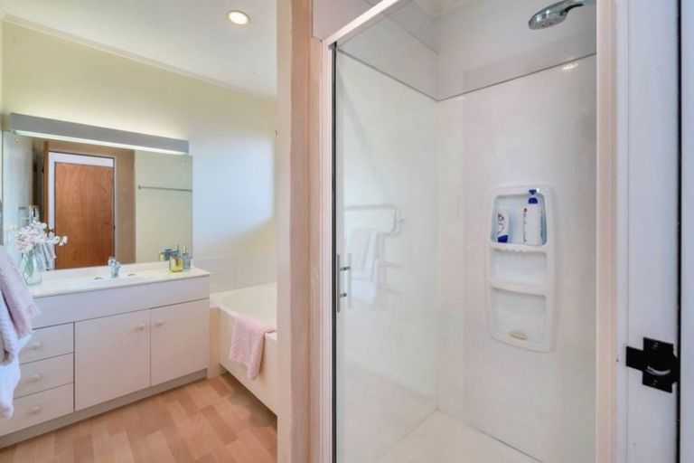 Photo of property in 1/26 Steeple Rise, Pakuranga, Auckland, 2010