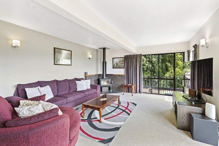 Photo of property in 7 Kilgour Way, Crofton Downs, Wellington, 6035